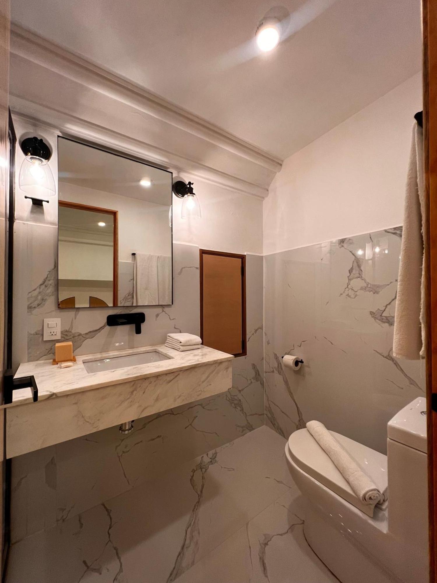 Hotel Atia غوادالاجارا المظهر الخارجي الصورة