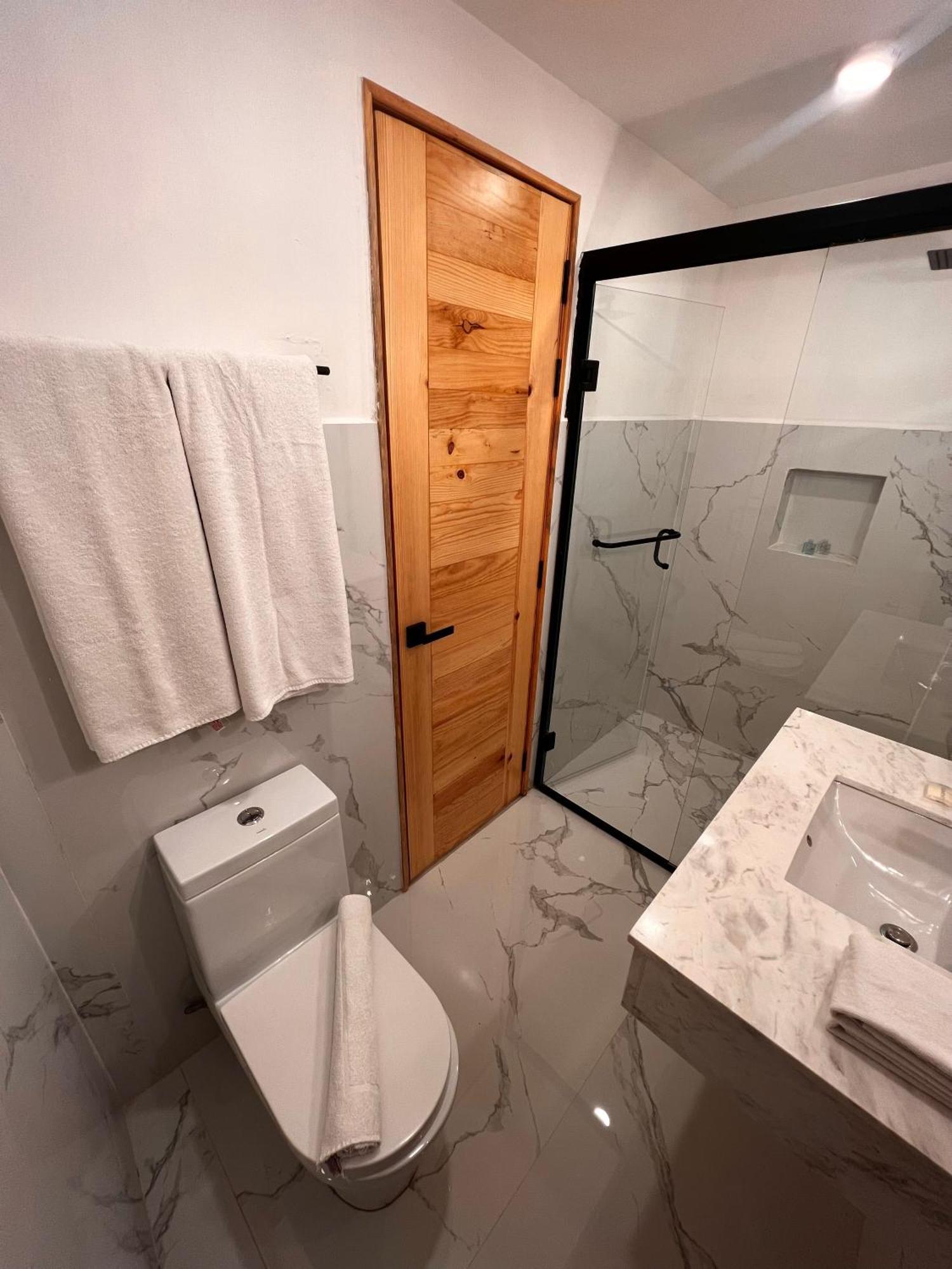 Hotel Atia غوادالاجارا المظهر الخارجي الصورة